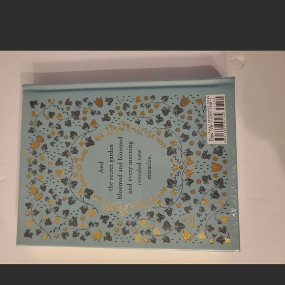 The Secret Garden by Frances Hodgson Burnett HARDCOVER LEATHERBOUND NEW & SEALED - Picture 5 of 5